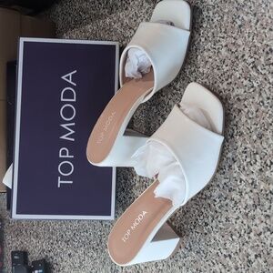 TOP Moda White Elegant Top